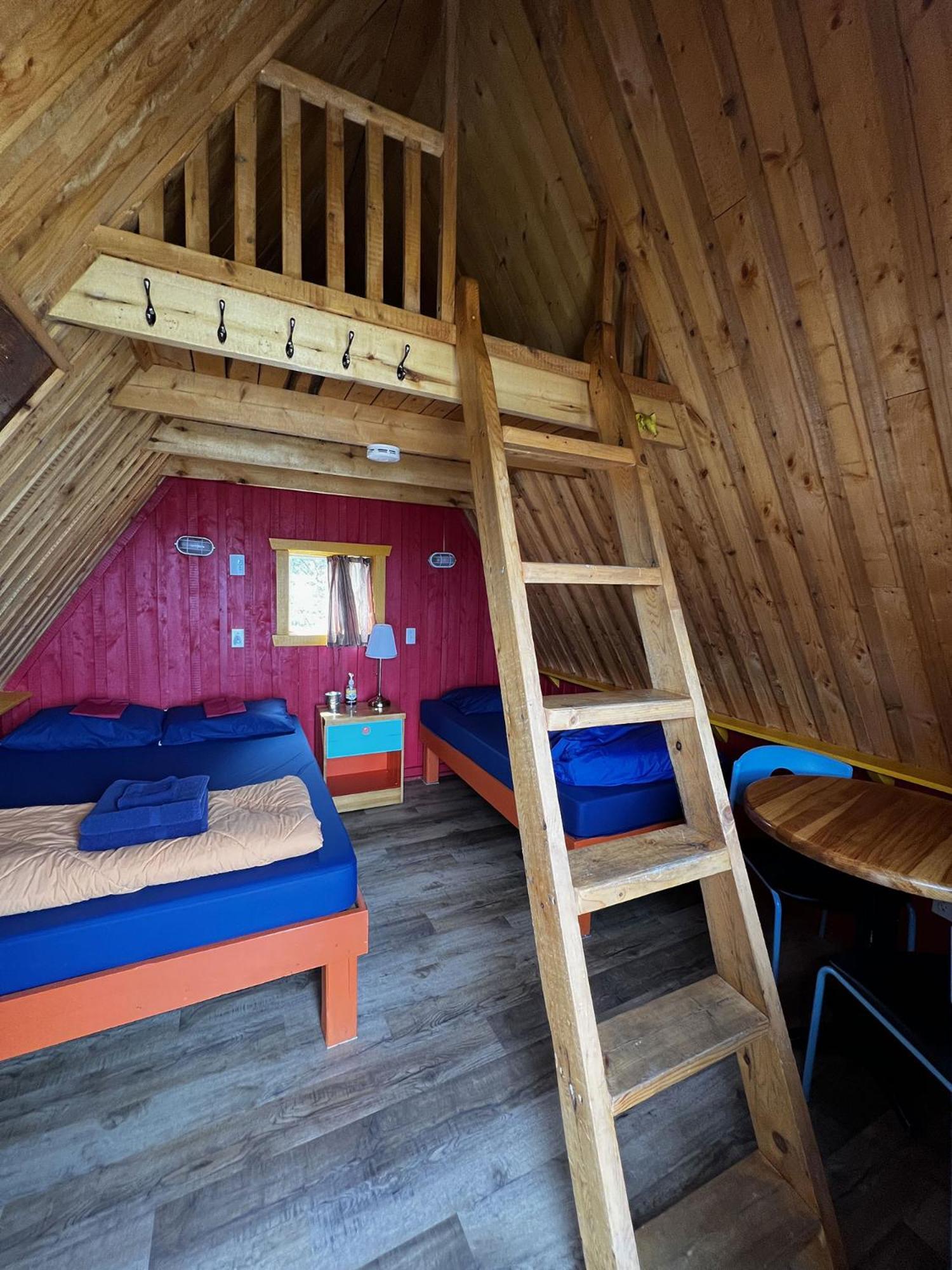 Auberge Festive Sea Shack Sainte Anne-des-Chênes Esterno foto